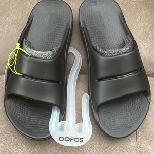 NEW OOFOS SPORT UNISEX